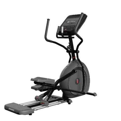Star Trac 4 Series Cross Trainer