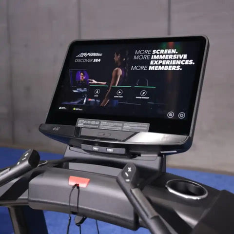 Life Fitness Integrity+ Treadmill w/ SE4 Console