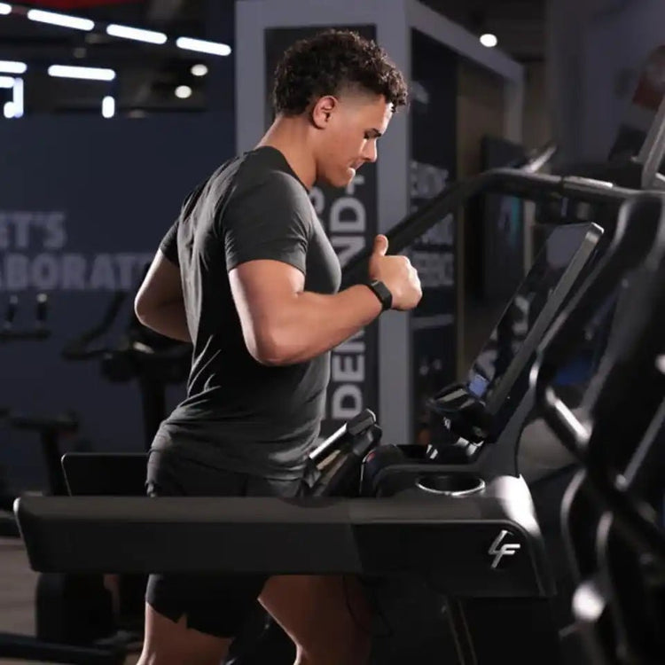 Life Fitness Integrity+ Treadmill w/ SE4 Console