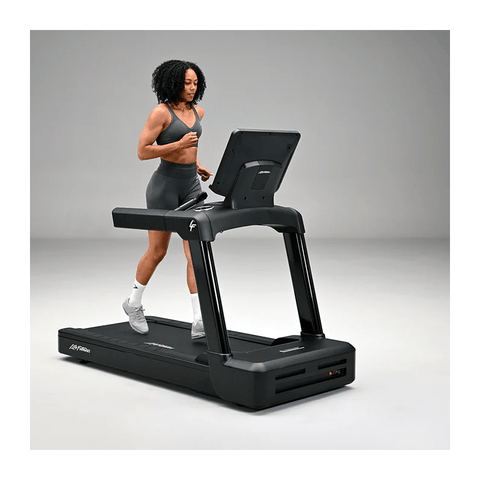 Life Fitness Club Series+ Treadmil w/ SL Console - New for 2026