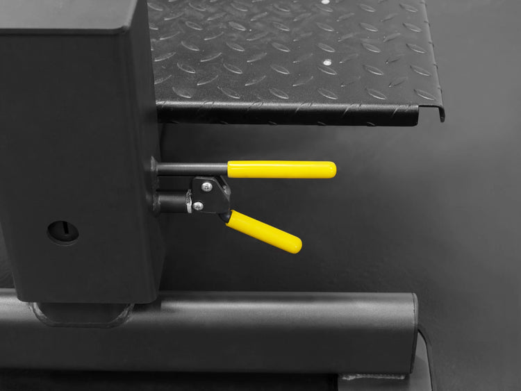 BodyKore Isolation Series - Selectorized Rotary Hip