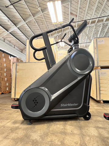 StairMaster 8 Series 8Gx w/ LCD - Certified Pre-Owned (NO FACTORY WARRANTY)