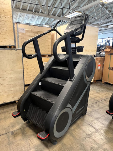 StairMaster 8 Series 8Gx w/ LCD - Certified Pre-Owned (NO FACTORY WARRANTY)