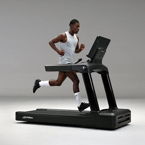 Life Fitness Club Series+ Treadmill w/ SL Console