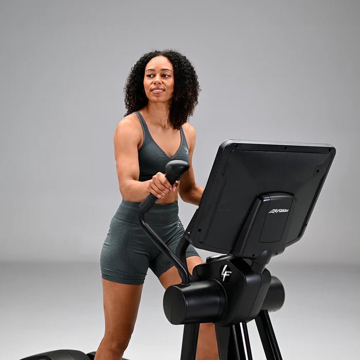 Life Fitness Club Series+ Elliptical Cross-Trainer