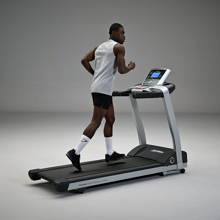 Life Fitness T3 Treadmill w/ Go Console