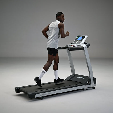Life Fitness T3 Treadmill w/ Go Console