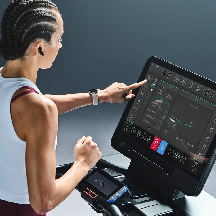 Life Fitness Home Symbio Runner with SE4 - 24" Console