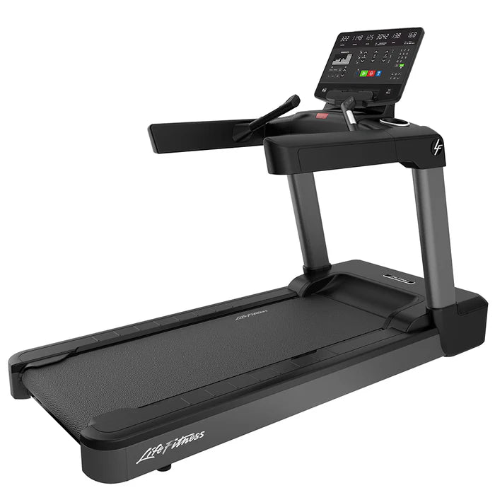 Life Fitness Club Series+ Treadmill w/ SL Console