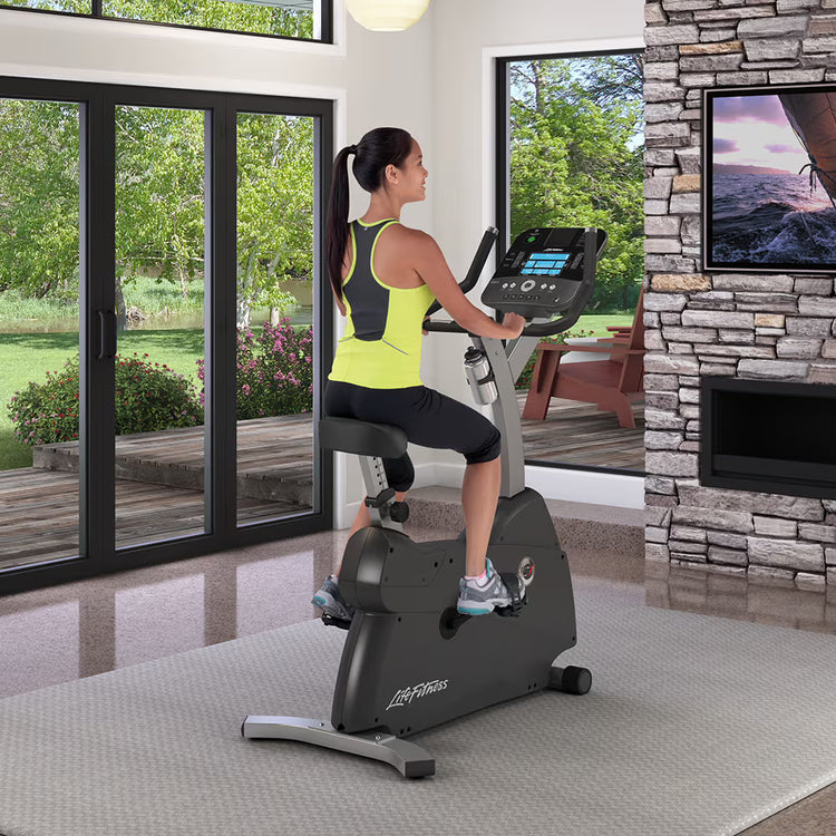 Life Fitness C1 Lifecycle Exercise Bike