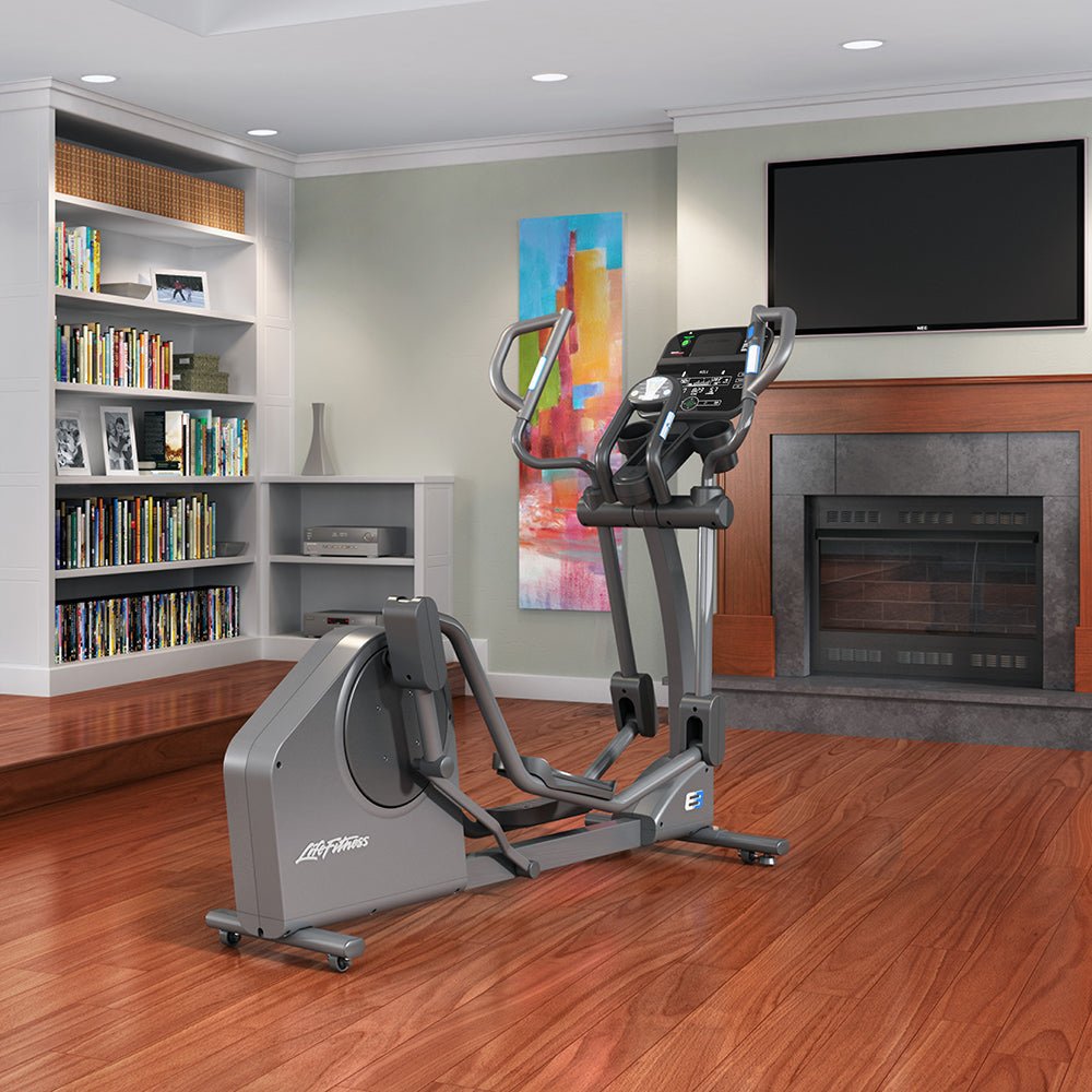 Life Fitness E3 Elliptical Cross-Trainer w/ Go Console