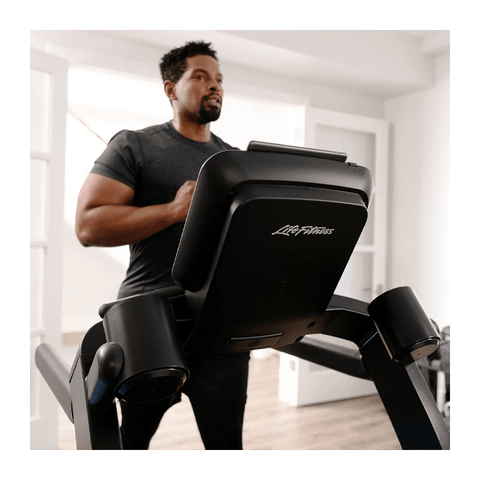 Life Fitness Run CX w/ Track Connect 2.0 Console