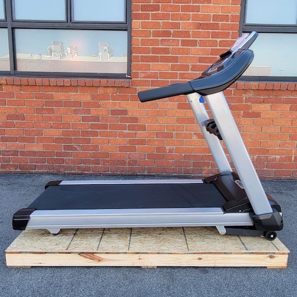 Spirit Fitness XT685 Treadmill - Demo