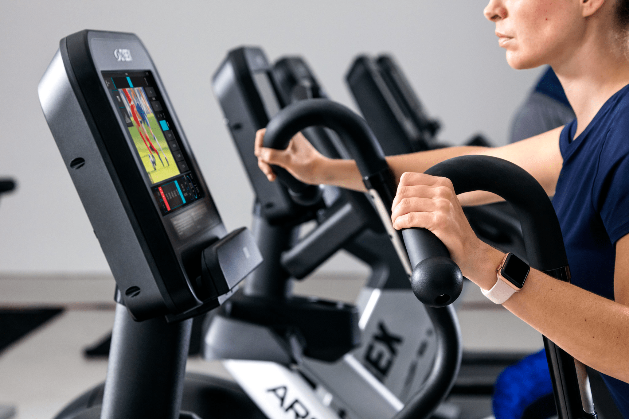 Cybex R Series Total Body Arc Trainer with 50L LED Display